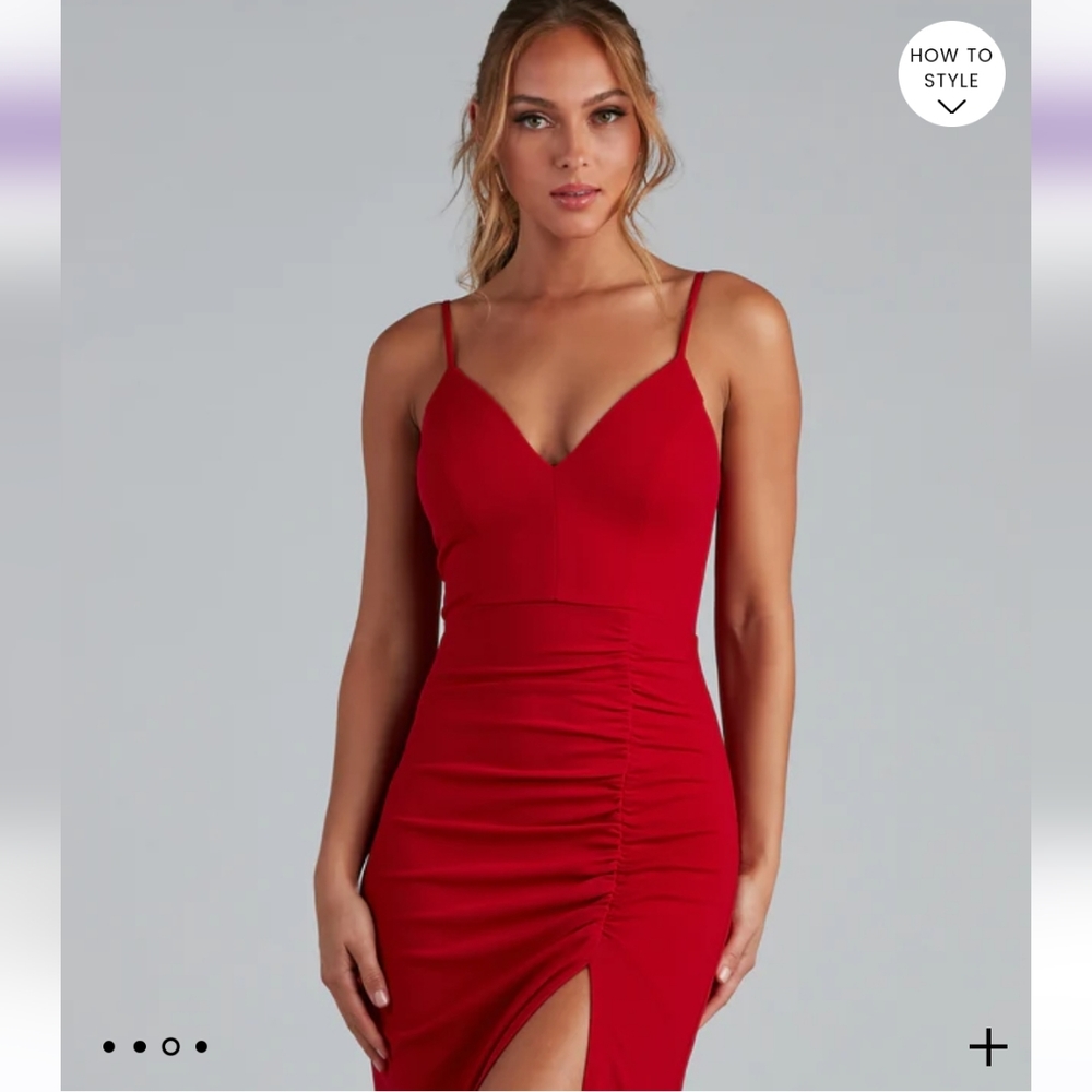 Windsor Evanna Formal Crepe Ruched Dress - Picture 2 of 5